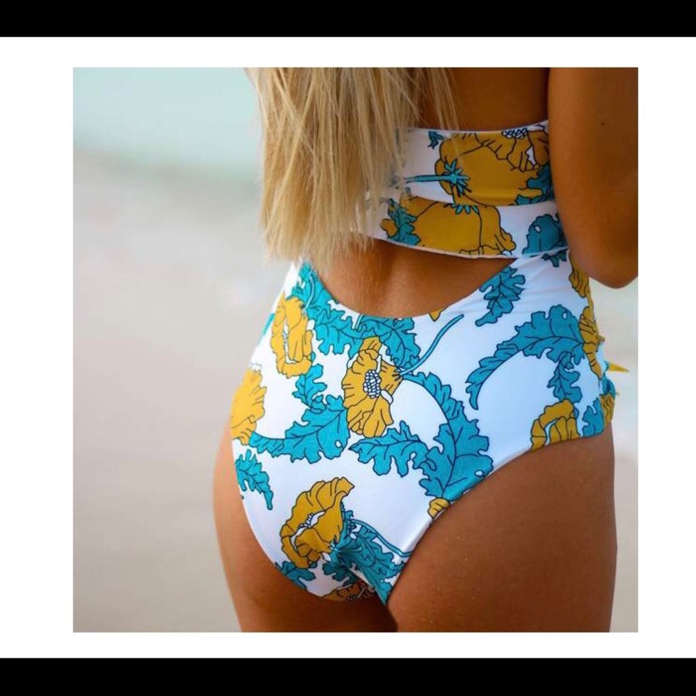 BRAND NEW Martiniqe Mallorca v2  floral swimsuit - Picture 2 of 6